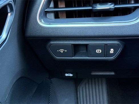 New 2025 Kia K4 EX image 30