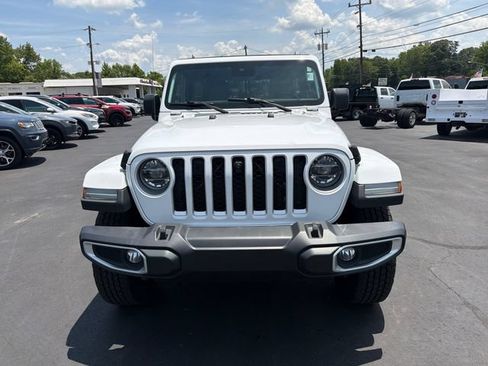 Used 2021 Jeep Wrangler Unlimited Sahara AWD/4WD image 2