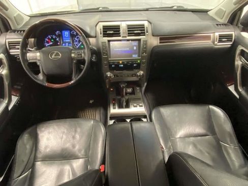 Used 2015 Lexus GX 460 w/ Premium Package image 9