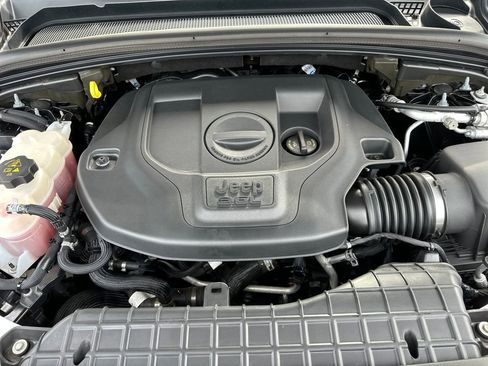 Used 2022 Jeep Grand Cherokee Summit w/ Adv Protech Group IV image 17