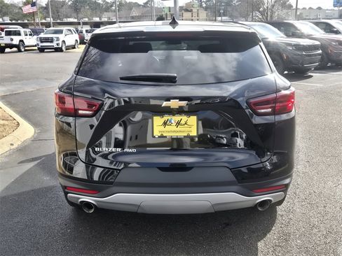 Used 2025 Chevrolet Blazer LT image 26