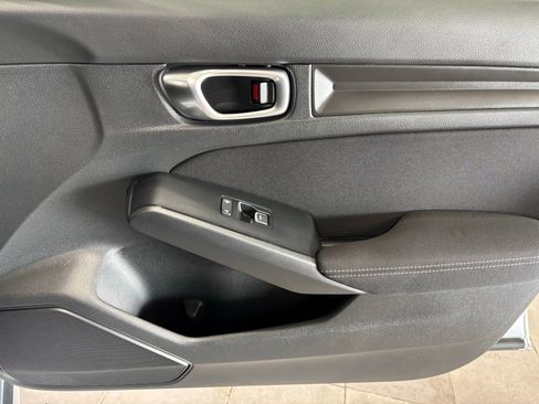 Used 2023 Honda Civic Sport image 16