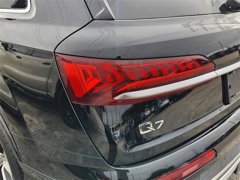 Used 2020 Audi Q7 3.0T Premium Plus image 8