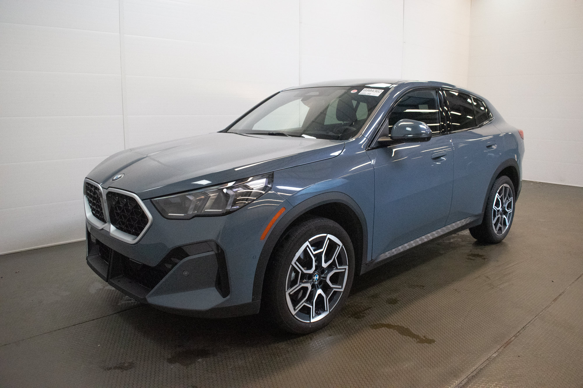 Used 2026 BMW X2 xDrive28i AWD/4WD image 8