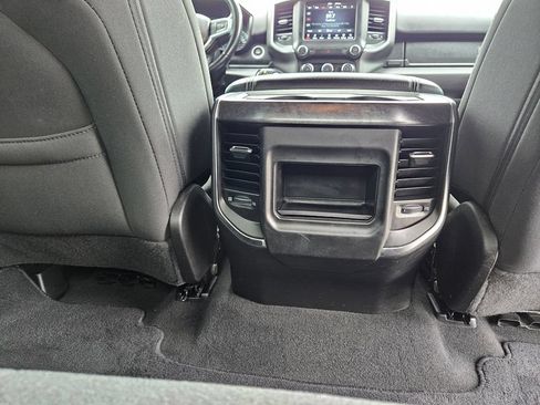 Used 2019 RAM 1500 Big Horn AWD/4WD image 34