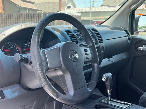 Used 2008 Nissan Xterra X AWD/4WD image 5