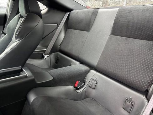 Used 2022 Toyota GR86 Premium w/ ALL Weather Mat Package (TMS) image 8