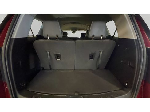 Used 2023 GMC Acadia SLT AWD/4WD image 17