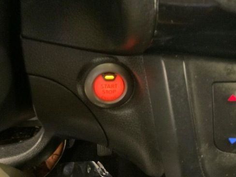 Used 2019 Nissan Sentra SV FWD image 18