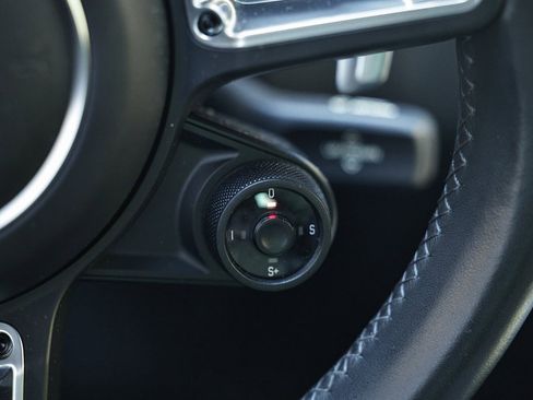 Certified 2019 Porsche 911 Carrera 4S image 30