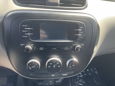 Used 2016 Kia Soul w/ Convenience Package FWD image 16