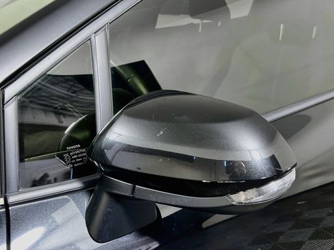 Used 2022 Toyota Corolla SE FWD image 12