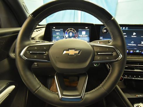 Used 2026 Chevrolet Traverse High Country w/ LPO, Floor Liner Package FWD image 11