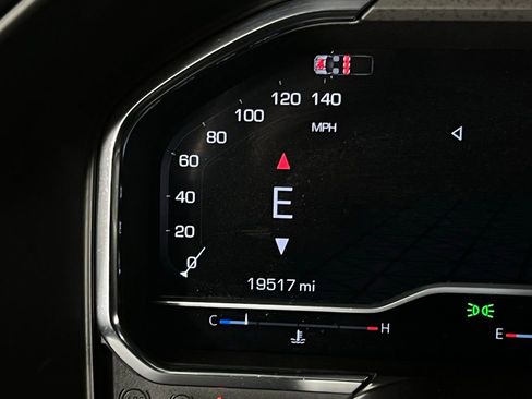 Used 2025 GMC Sierra 2500 AT4 image 18