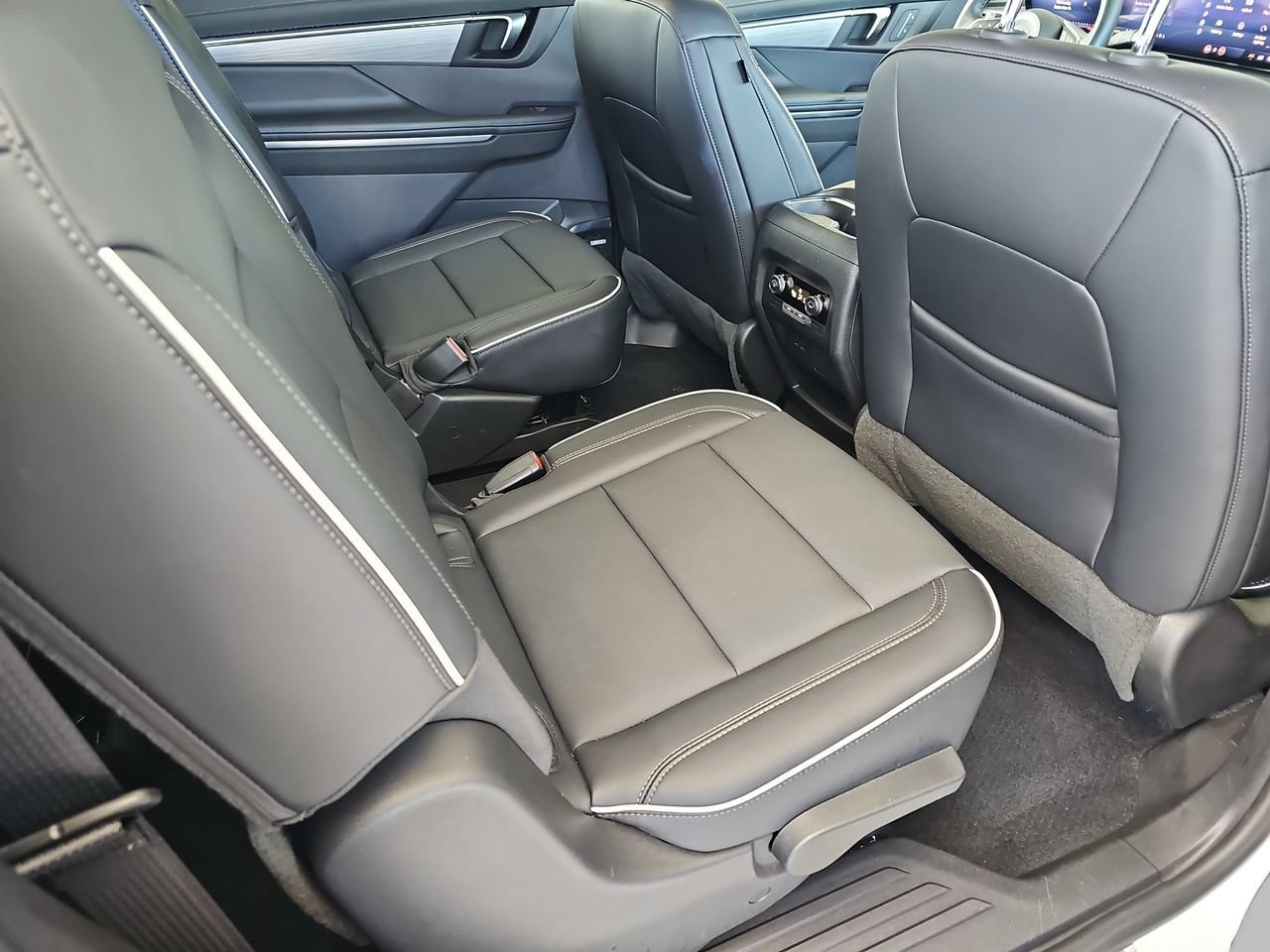 Used 2026 Buick Enclave Preferred FWD image 14