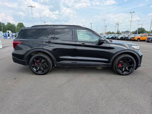 Used 2023 Ford Explorer ST w/ Technology Package AWD/4WD image 4