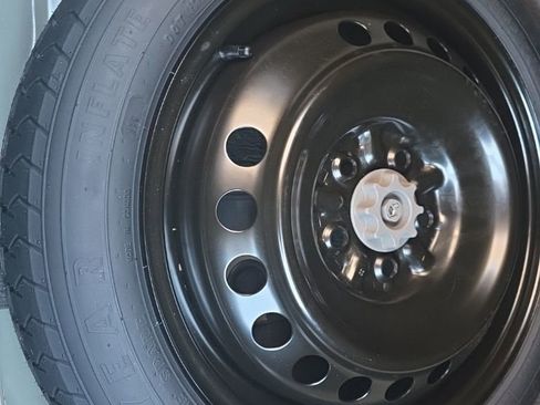 Used 2022 Toyota Camry XSE image 16