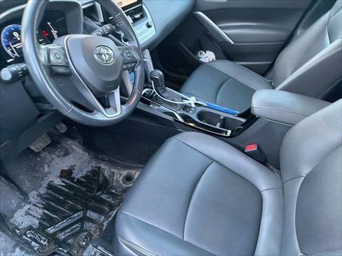 Used 2023 Toyota Corolla Cross XLE w/ Convenience Package image 8