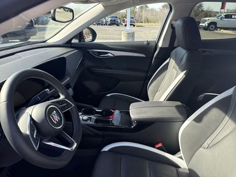 Certified 2025 Buick Envision Sport Touring image 15