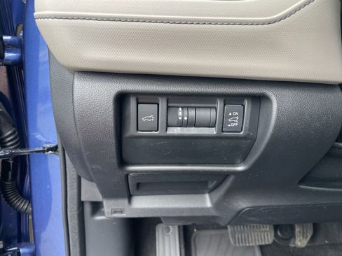 Used 2026 Subaru Forester Premium AWD/4WD image 18