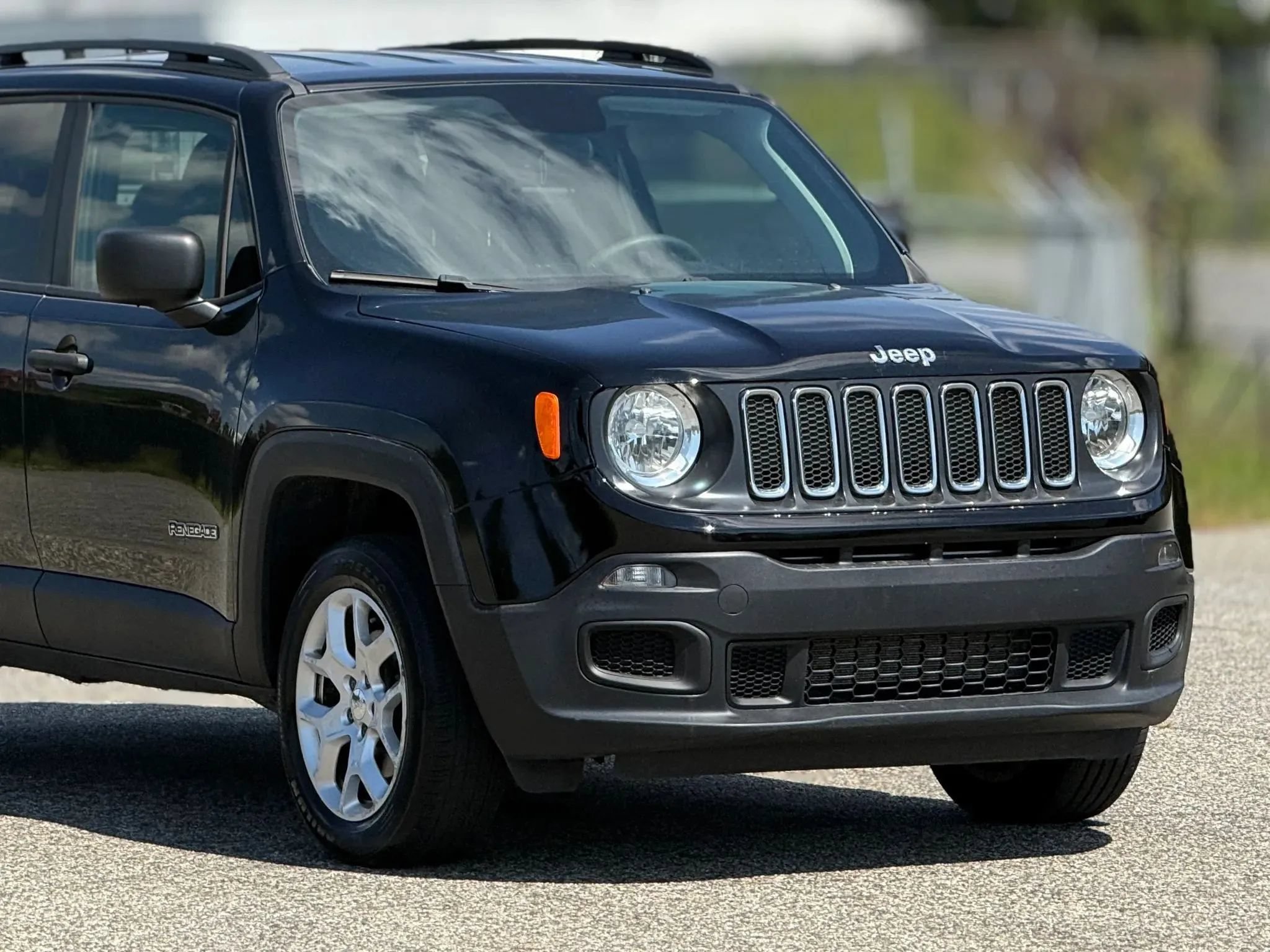 Used 2018 Jeep Renegade Sport w/ Power & Air Group AWD/4WD image 15