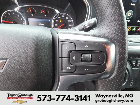 Used 2025 Chevrolet Blazer LT AWD/4WD image 19