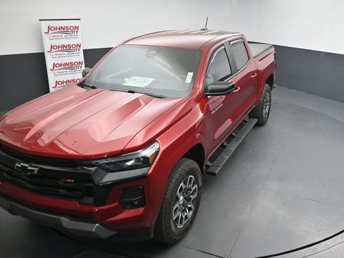 Used 2023 Chevrolet Colorado Z71 w/ Advanced Trailering Package AWD/4WD image 12