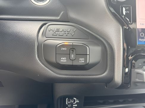 Used 2025 RAM 2500 Tradesman AWD/4WD image 24