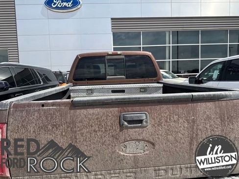 Used 2011 Ford F250 Lariat w/ Lariat Interior Pkg AWD/4WD image 3