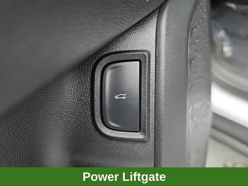 Used 2026 Chevrolet Equinox LT w/ Convenience Package II AWD/4WD image 23
