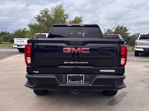 Used 2023 GMC Sierra 1500 Elevation w/ Elevation Premium Package RWD image 4