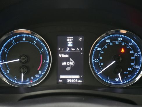 Used 2017 Toyota Corolla SE 50th Anniversary image 15