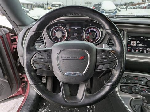 Used 2022 Dodge Challenger GT image 9