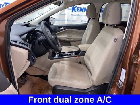 Used 2017 Ford Escape SE AWD/4WD image 8