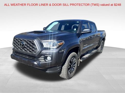 Used 2022 Toyota Tacoma TRD Sport w/ Technology Package image 8