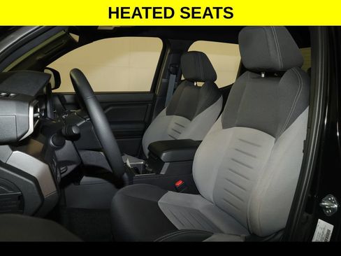 Used 2025 Toyota Tacoma TRD Off-Road AWD/4WD image 3
