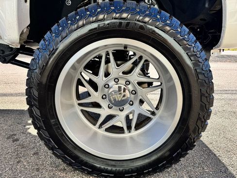 Used 2014 Ford F250 Platinum w/ FX4 Off-Road Package image 42