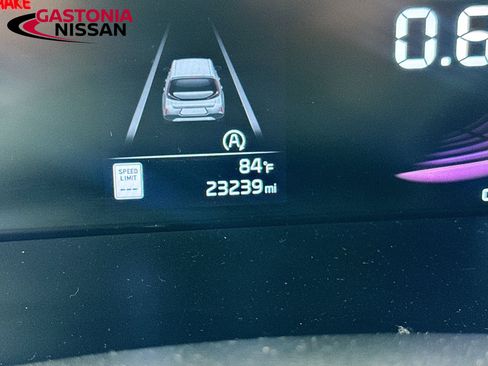 Used 2025 Kia Soul LX w/ LX Technology Package FWD image 15