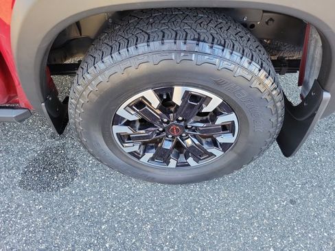 Used 2023 Nissan Frontier Pro-X w/ Pro Convenience Package image 6