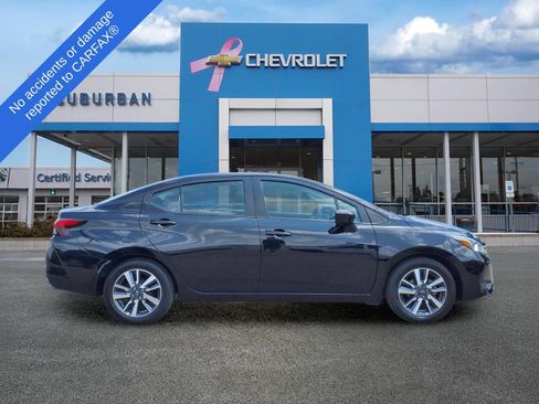 Used 2023 Nissan Versa SV FWD image 4