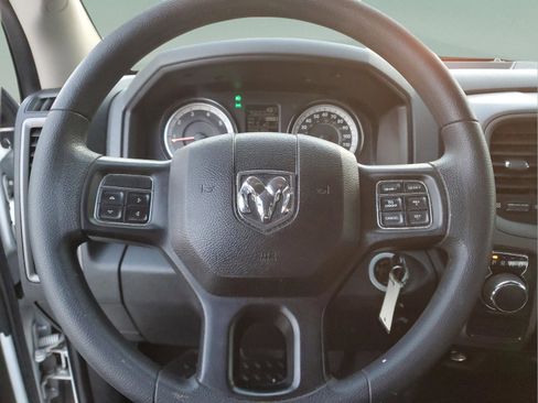 Used 2018 RAM 1500 Express image 16