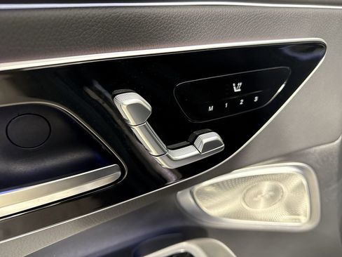 Used 2025 Mercedes-Benz CLE 300 CLE 300 image 21