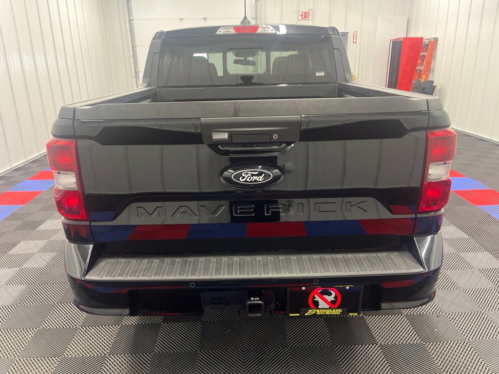 Used 2025 Ford Maverick Lobo AWD/4WD image 4