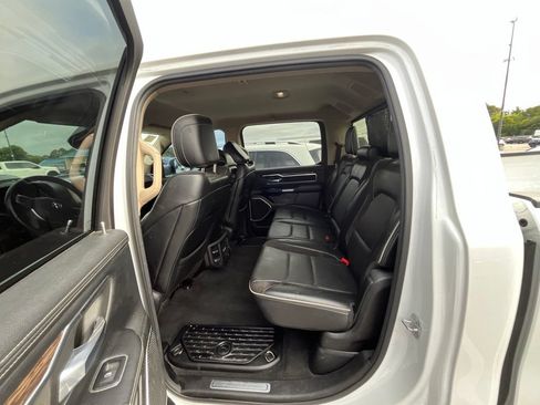 Used 2019 RAM 1500 Laramie AWD/4WD image 27