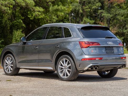 Used 2022 Audi SQ5 Prestige w/ Prestige Package AWD/4WD image 8