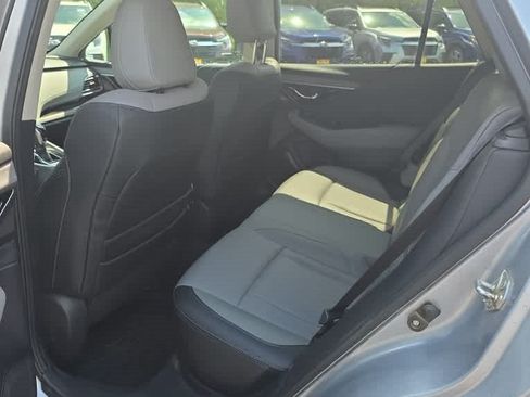 Used 2025 Subaru Outback Limited AWD/4WD image 6