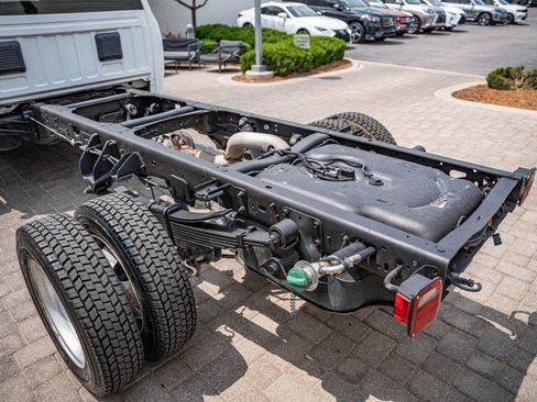Used 2022 RAM 5500 Tradesman w/ Max Tow Package RWD image 22