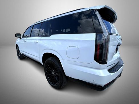 Certified 2025 Cadillac Escalade ESV Premium Luxury w/ Touring Package AWD/4WD image 7