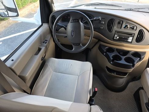 Used 2006 Ford E-450 and Econoline 450 RWD image 20