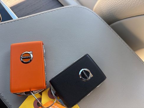 Used 2024 Volvo XC90 B6 Plus w/ Protection Package Premier image 28